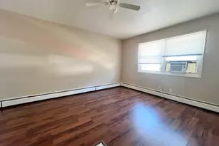 1215 Wall St, Normal, IL 61761 - Photo 6