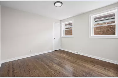 1723 W 75th Place, Chicago, IL 60620 - Photo 4