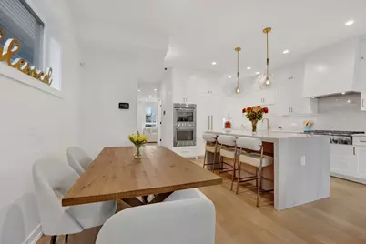 1533 W Barry Avenue #2, Chicago, IL 60657 - Photo 6