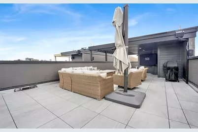 1533 W Barry Avenue #2, Chicago, IL 60657 - Photo 28