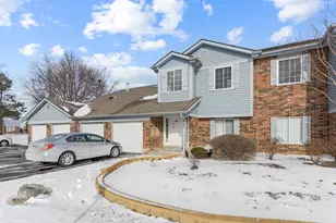 1505 Commodore Ct, Schaumburg, IL 60193 - Photo 2