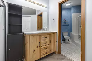 1505 Commodore Ct, Schaumburg, IL 60193 - Photo 16