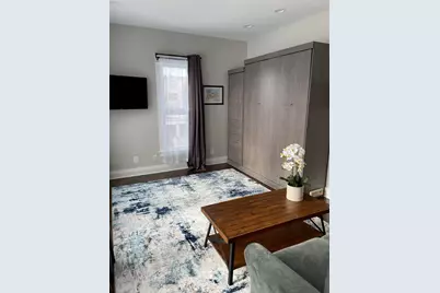 433 Wisconsin Avenue #3, Oak Park, IL 60302 - Photo 2