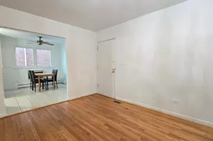 5472 W Higgins Ave, Chicago, IL 60630 - Photo 6