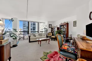 5415 N Sheridan Rd, Chicago, IL 60640 - Photo 2