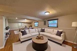 900 W Strieff Ln, Glenwood, IL 60425 - Photo 6