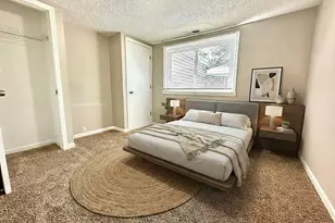 308 N Clifton Ave, Elgin, IL 60123 - Photo 8