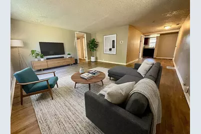 308 N Clifton Avenue, Elgin, IL 60123 - Photo 2
