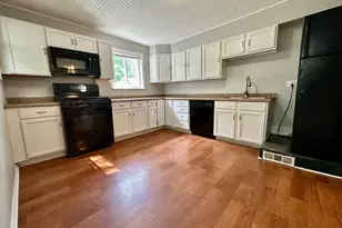 50 Sheridan St, Elgin, IL 60123 - Photo 16