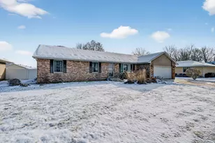 295 Vita Ln, Braidwood, IL 60408 - Photo 2