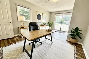 34W744 N James Dr, Saint Charles, IL 60174 - Photo 8