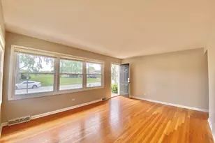 55 E Craig Dr, Chicago Heights, IL 60411 - Photo 14