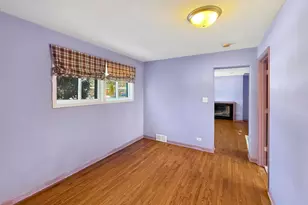 2444 Oak Ave, Northbrook, IL 60062 - Photo 10