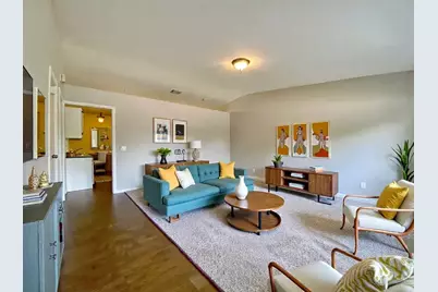 317 E Schaumburg Road, Streamwood, IL 60107 - Photo 2