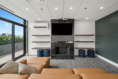 375 W Erie Street #323, Chicago, IL 60654 - Photo 16