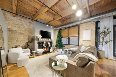 375 W Erie Street #323, Chicago, IL 60654 - Photo 2