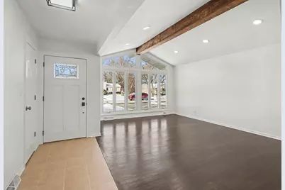 507 Northgate Road, Lindenhurst, IL 60046 - Photo 6