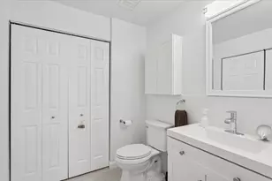 3913 Saratoga Ave, Downers Grove, IL 60515 - Photo 12