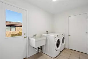 930 King Richards Ct, Deerfield, IL 60015 - Photo 26