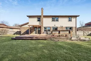 930 King Richards Ct, Deerfield, IL 60015 - Photo 2
