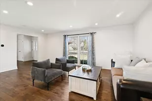 930 King Richards Ct, Deerfield, IL 60015 - Photo 10