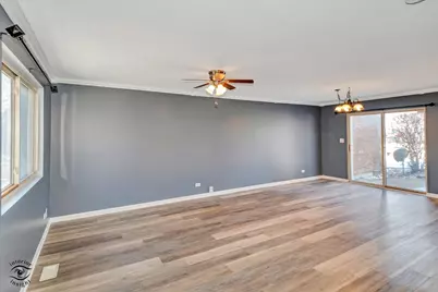 5251 W 157th Street #6, Oak Forest, IL 60452 - Photo 4