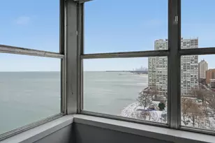 6301 N Sheridan Rd, Chicago, IL 60660 - Photo 4