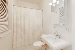 3103 W Wilson Ave, Chicago, IL 60625 - Photo 12