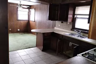 14921 Oakdale Ave, Harvey, IL 60426 - Photo 6