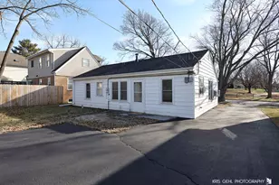 516 W Courtland St, Mundelein, IL 60060 - Photo 4