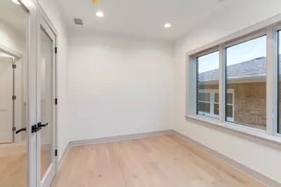 3317 N Avers Avenue, Chicago, IL 60618 - Photo 16