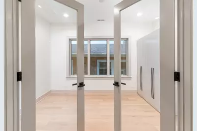 3317 N Avers Avenue, Chicago, IL 60618 - Photo 14