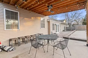 2062 30th St, Rock Island, IL 61201 - Photo 38