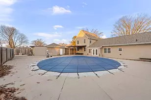 2062 30th St, Rock Island, IL 61201 - Photo 36