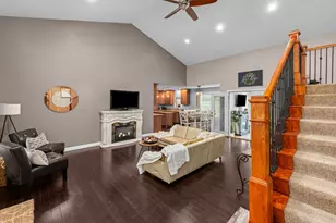 2062 30th St, Rock Island, IL 61201 - Photo 8