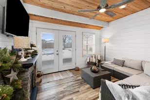 2062 30th St, Rock Island, IL 61201 - Photo 14