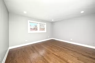 11201 S Deerpath Ln, Palos Hills, IL 60465 - Photo 2