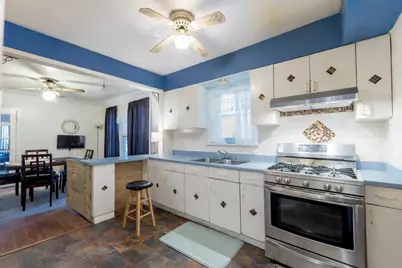 8129 S Cornell Avenue, Chicago, IL 60617 - Photo 8