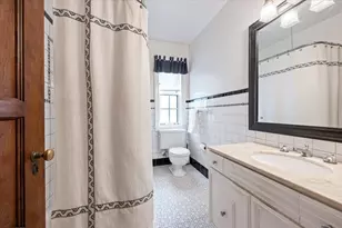 2025 Thornwood Ave, Wilmette, IL 60091 - Photo 16