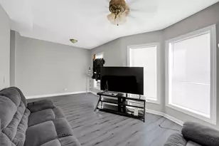 7826 S Stewart Ave, Chicago, IL 60620 - Photo 18