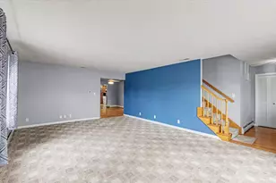 726 E Thompson Ave, Hoopeston, IL 60942 - Photo 8