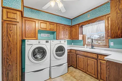 726 E Thompson Avenue, Hoopeston, IL 60942 - Photo 28