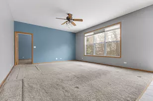 260 S Westminister Ct, Round Lake, IL 60073 - Photo 6