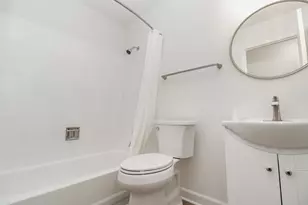 1467 Fairlane Dr, Schaumburg, IL 60193 - Photo 10