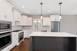 777 Dartmouth Ln, Oswego, IL 60543 - Photo 12