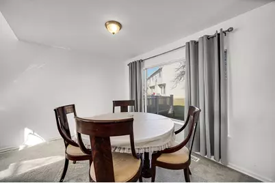 7 Dogwood Court, Lake in the Hills, IL 60156 - Photo 10