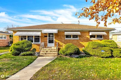 7528 Kenneth Avenue, Skokie, IL 60076 - Photo 2