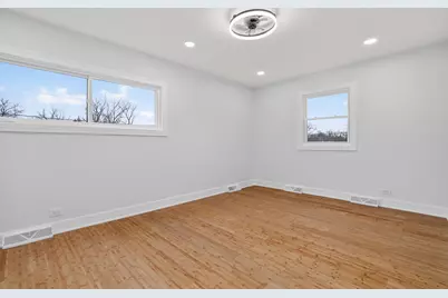 200 N Pine Street, Prospect Heights, IL 60070 - Photo 30