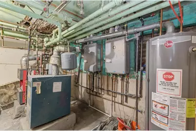 1941 N Harding Avenue, Chicago, IL 60647 - Photo 42