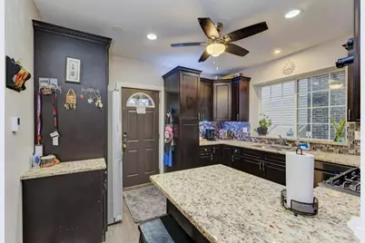 1941 N Harding Avenue, Chicago, IL 60647 - Photo 18